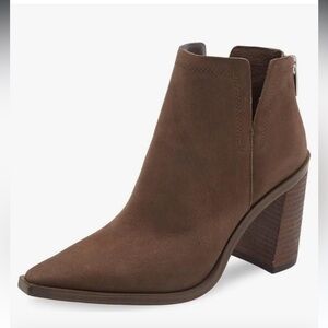 Vince Camuto Welland bootie! Women’s size 8. Brand new. Worn once!